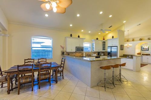 828 110th Ave, Naples FL  34108-1822 exterior