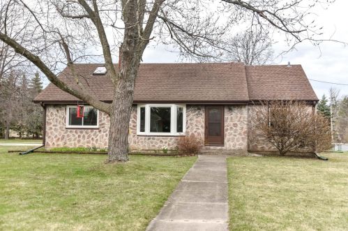 4947 33rd St, Milwaukee, WI 53209-5431