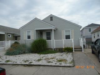 213 Charleston Ave, Wildwood Crest, NJ 08260-3412