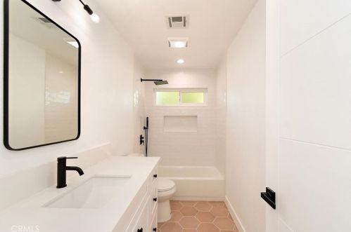 3408 Loma Vista Cir, Palm Springs CA  92264-3528 exterior