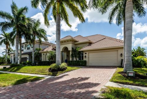 805 Caribbean Ct, Marco Island, FL 34145-3456