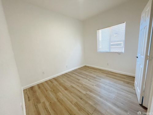 831 35th St, Oakland CA  94608-4359 exterior