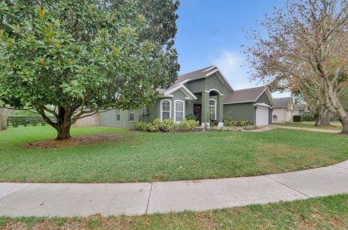 3068 Floral Way, Apopka, FL 32703-6610