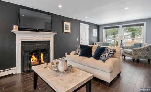 931 Monroe St, Ridgewood NJ  07450-1026 exterior