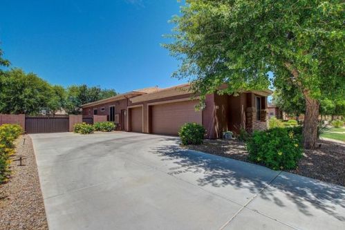 2680 Lynx Pl, Chandler, AZ 85249-5111