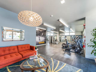 3500 Edison St, San Mateo CA  94403-3402 exterior