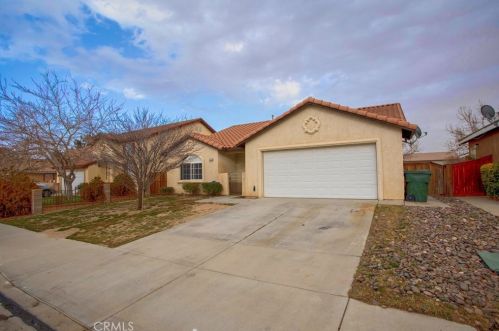 12719 Gifford Way, Victorville, CA 92392-7430
