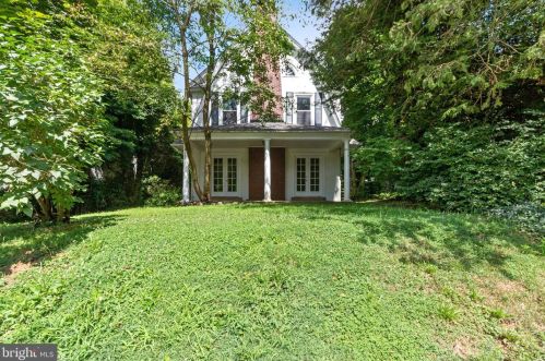 451 Sterling Rd, Melrose Park, PA 19027-2013
