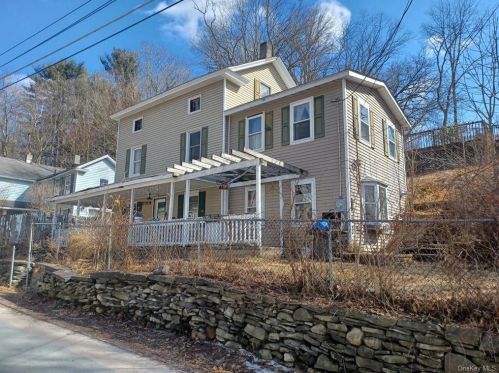 8 Upper Brook Rd, Sparrowbush, NY 12780-5539