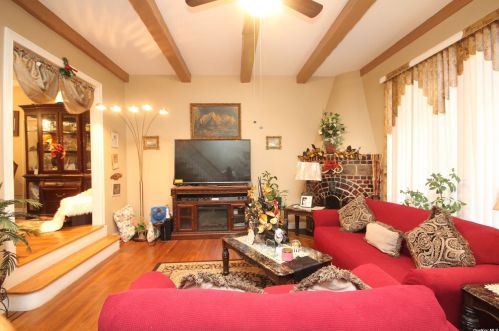 130-04 226th St, Jamaica, NY 11413-1319