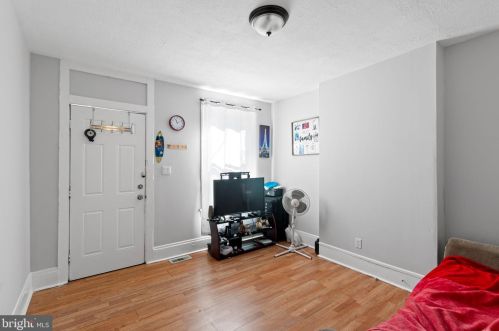 1011 Division St, Trenton NJ  08611-1014 exterior