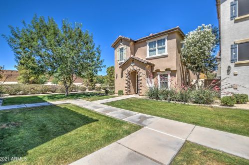 4350 Jasper Dr, Gilbert, AZ 85296-8467