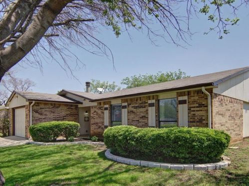 7809 Evening Star Dr, Fort Worth, TX 76133-7658