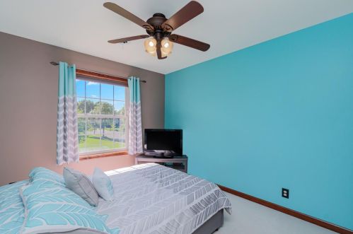 20 Lockerbie Dr, Valpo IN  46385-9287 exterior