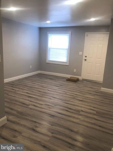 5133 Astor Pl, Washington, DC 20019-6400