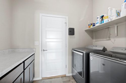 955 Los Charros Dr, Pueblo CO 81007-6167 exterior