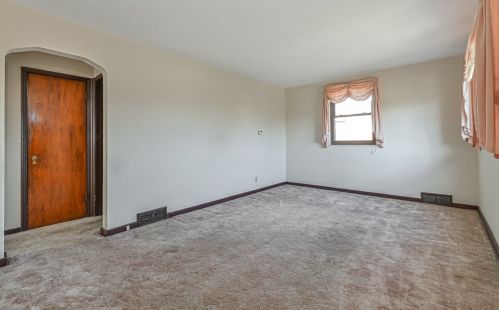 109 Link Ave, Pittsburgh, PA 15237-1809