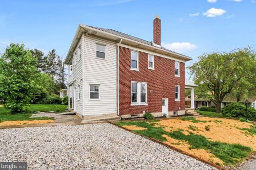 792 Delta Rd, Red Lion PA  17356-9167 exterior