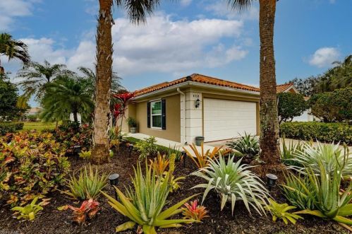 4759 San Carlo Ct, Naples, FL 34109-3380