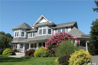 108 Hillside Rd, Farmingville, NY 11738-1670