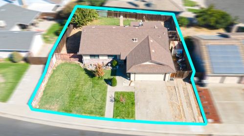 14822 Pueblo Dr, Manteca CA  95336-2550 exterior