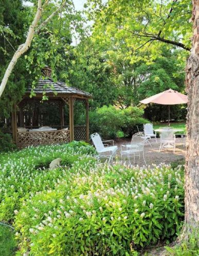 2810 Marshall Ct, Madison WI 53705-2258 exterior