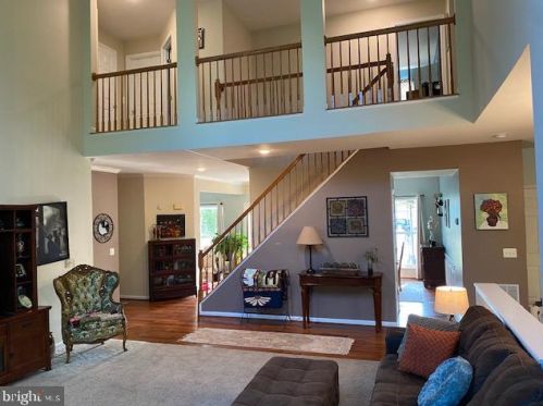 500 Rosemary Ln, Purcellville VA  20132-3274 exterior