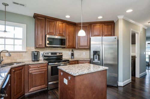 4010 Mackenzie Dr, Haw River NC  27258-9050 exterior