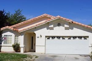 9580 Chaperral Ct, Phelan, CA 92371-8497