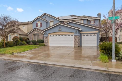 4300 Blake Dr, Modesto CA  95356-8925 exterior