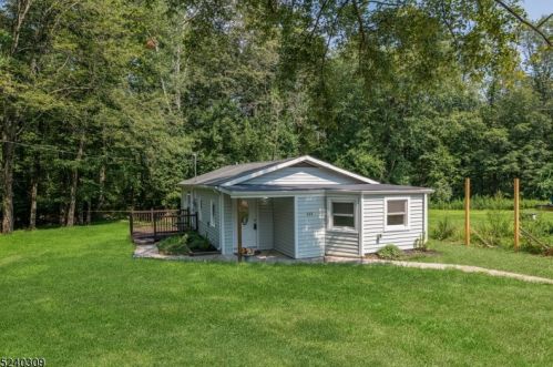 340 Lake View Dr, Fredon NJ  07860 exterior