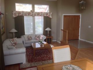 129 Lucca Dr, South San Francisco CA  94080-7100 exterior