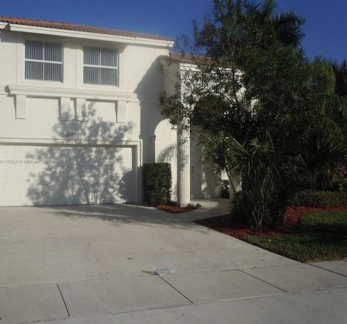 16801 49th Ct, Hollywood, FL 33027-4907
