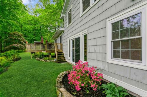 297 Church Rd, Tompkins Corners NY  10579-2515 exterior