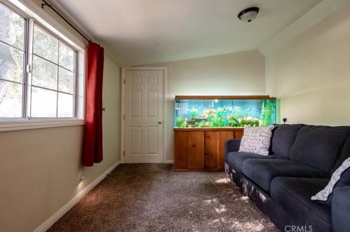 15226 Calle Los Hidalgos, Santa Clarita CA  91390-1035 exterior
