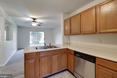102 Caroline Pl, Dover, DE 19904-7751