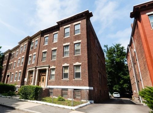 88 Winthrop St, Boston, MA