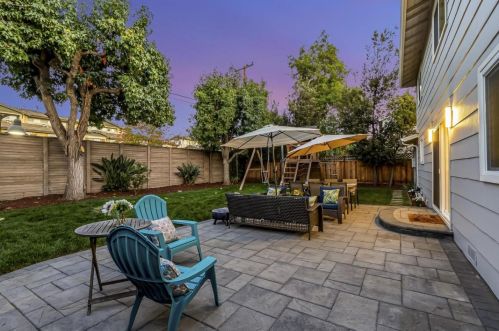 1685 Grizilo Dr, San Jose CA  95124-1920 exterior