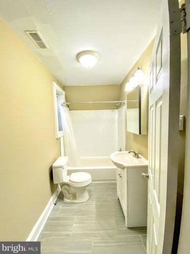 619 Chelten Ave, Philadelphia PA  19126-3825 exterior