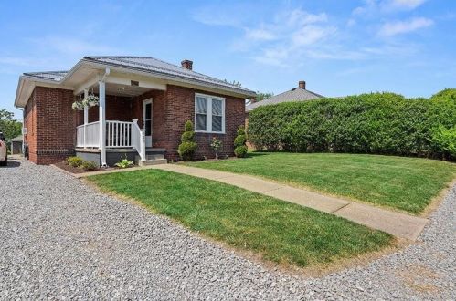 828 John St, Langeloth, PA 15054-1109