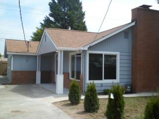 10208 19th Ave, Seattle WA  98146-1320 exterior