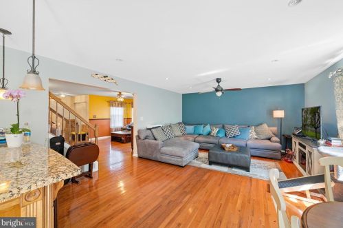 20 Birmingham Dr, Columbus NJ  08022-2342 exterior