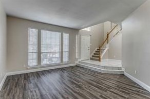 1829 Kingston Ln, Lewisville TX  75028-7304 exterior