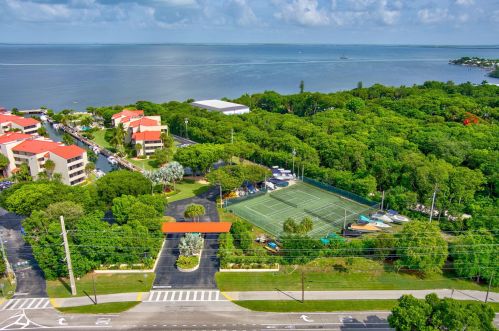 104500 Overseas Hwy, Key Largo FL  33037-2944 exterior