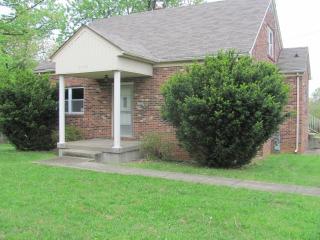 233 Vine St, Radcliff KY  40160-1603 exterior