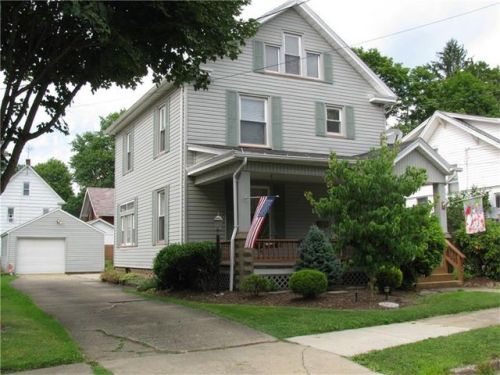284 Clinton St, Greenville, PA 16125-1859