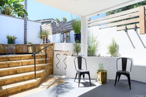 513 Dianthus St, Manhattan Beach CA  90266-6720 exterior