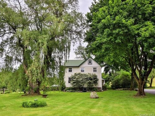 11 Bowen Rd, Warwick, NY 10990-3908