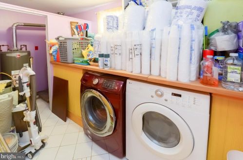 300 White Horse Pike, Camden NJ  08107-1309 exterior