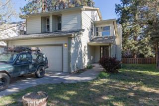 518 Majesty Ln, Bend OR  97701-5676 exterior